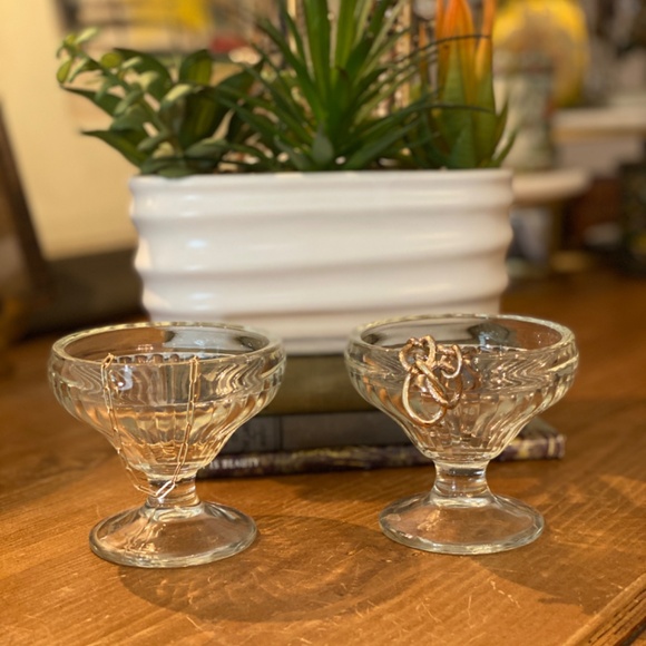 Pair of Sherbet Glasses‎ - Picture 6 of 6